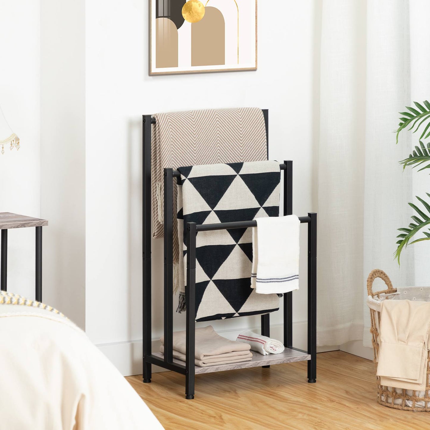 freestanding towel-rack - greige & black