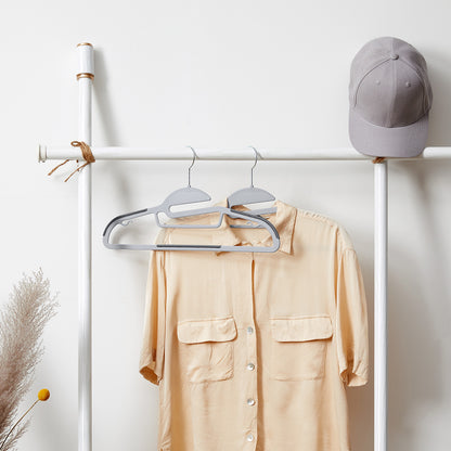 Plastic Coat Hangers - image 4