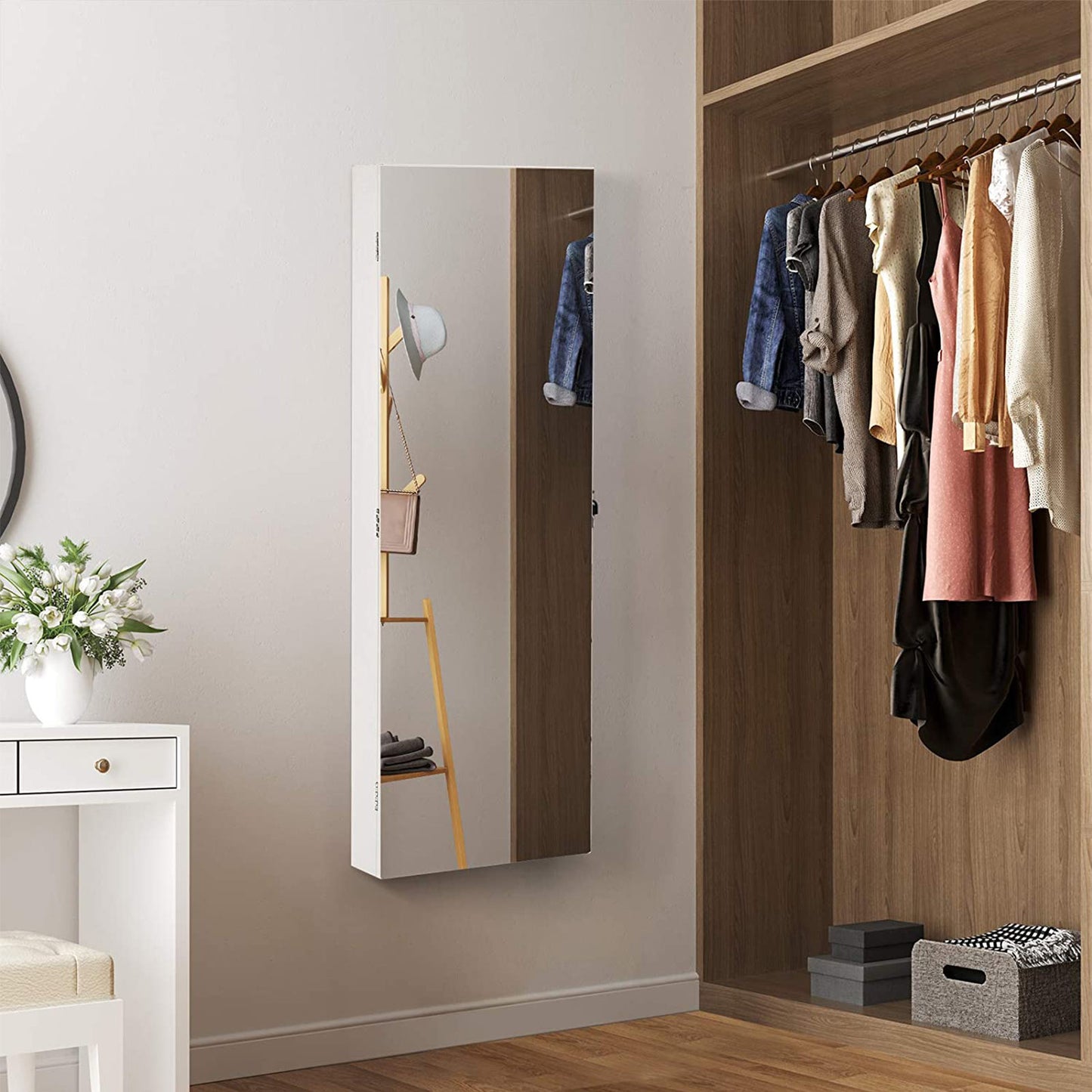Frameless Jewellery Cabinet - image 4