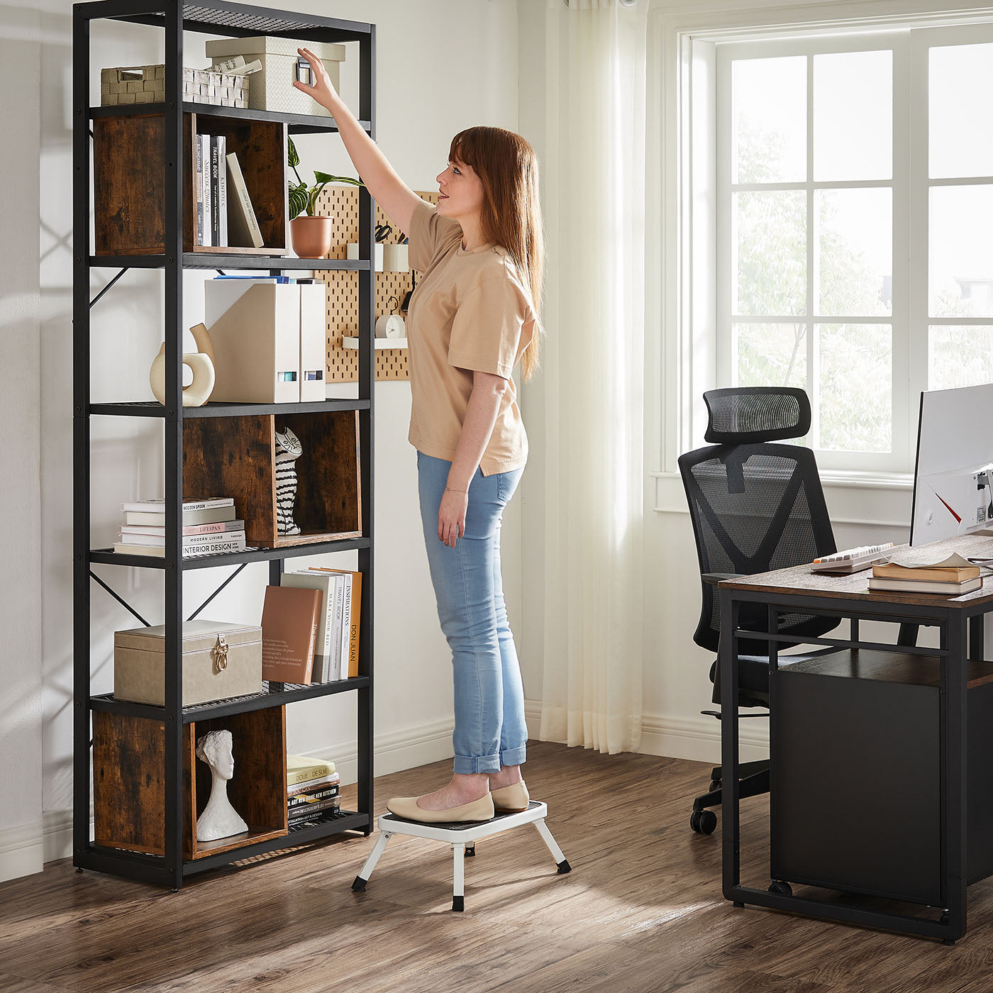 Folding Steps Ladder - image 4