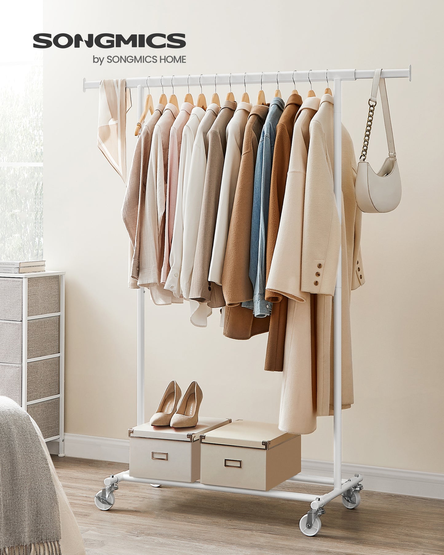 Clothes Rack with Extendable Hanging Rail - image 2