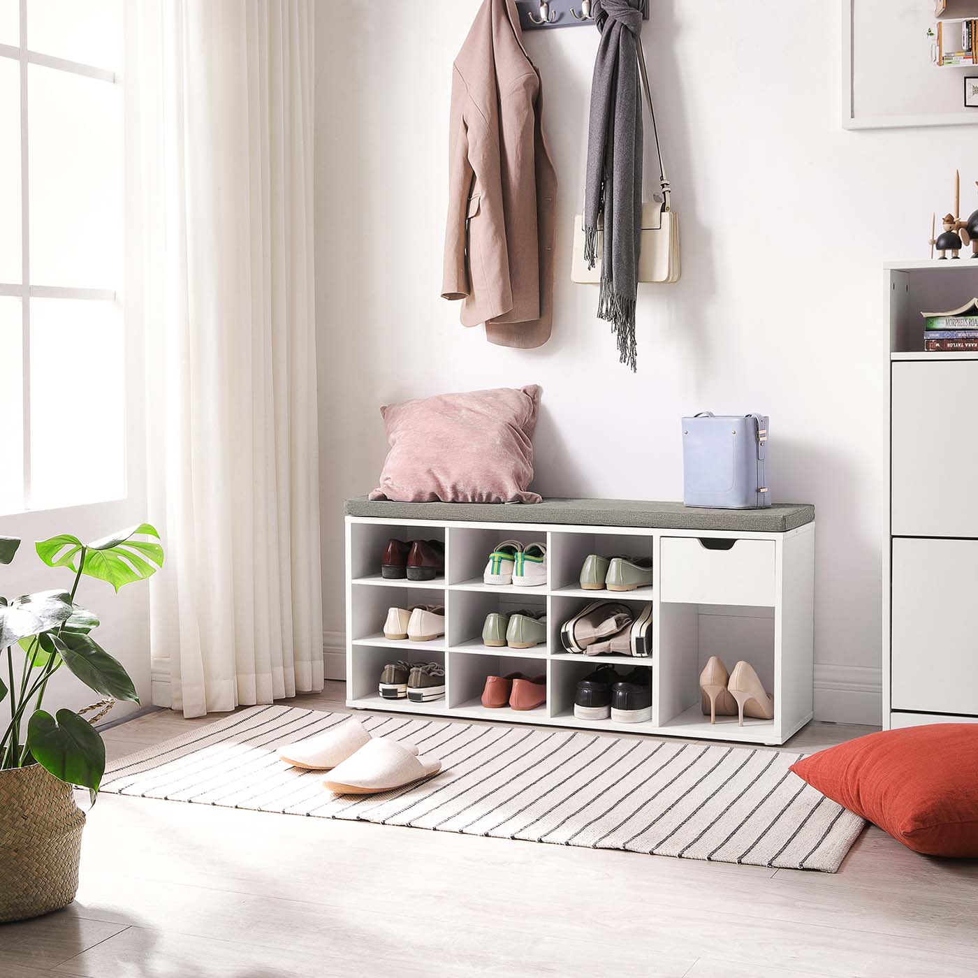 Open Compartments Shoe Bench - image 2