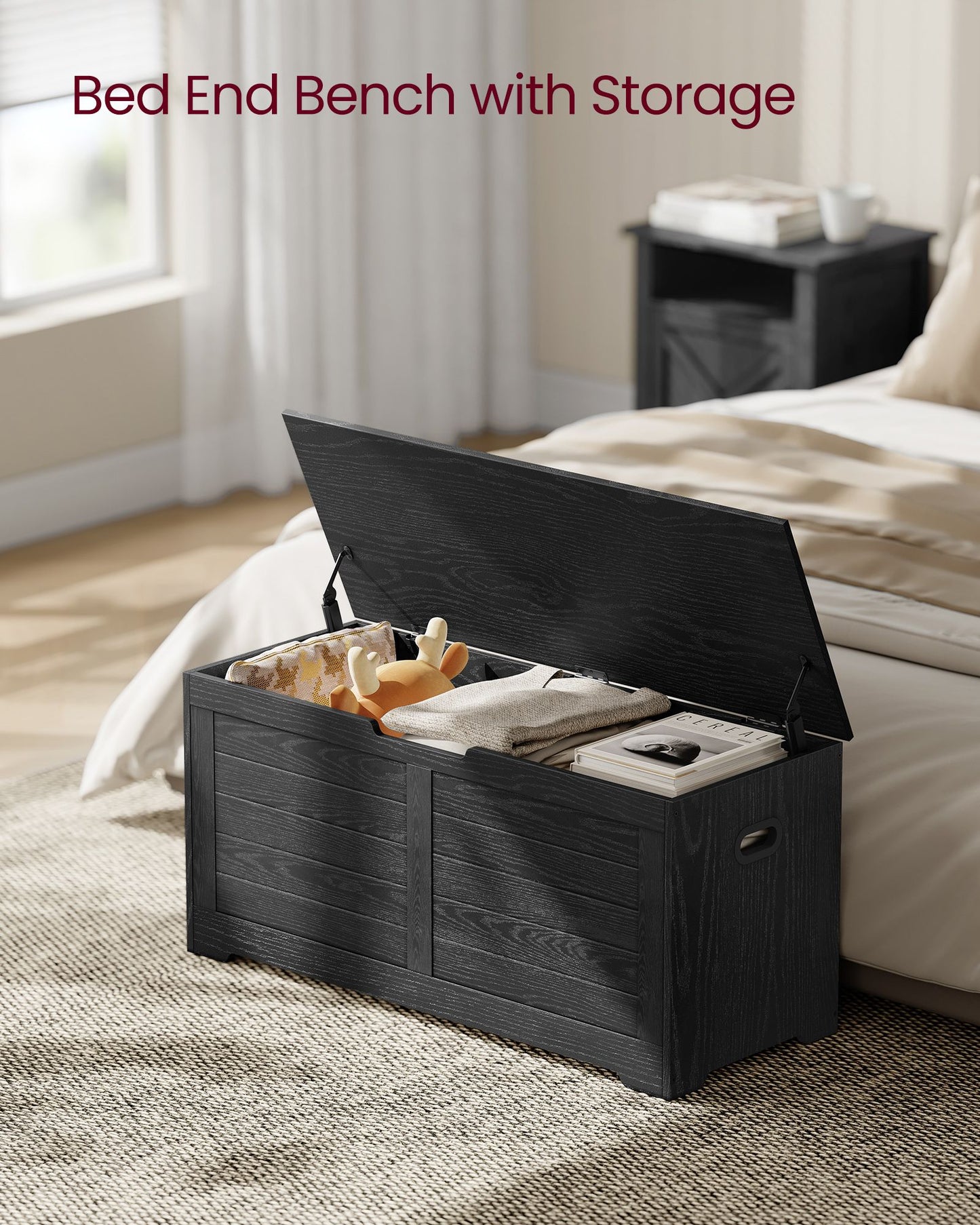 Storage Chest with 2 Safety Hinges