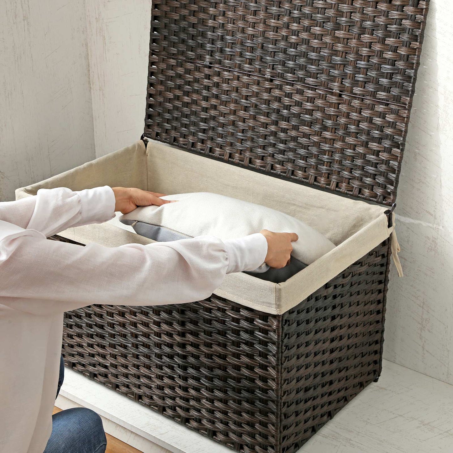 Storage Basket with Lid, 42.3 Gallon (160L)