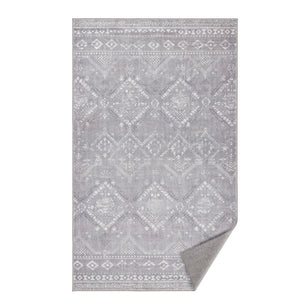 Area rug with non slip design and machine washable 3x5 ft