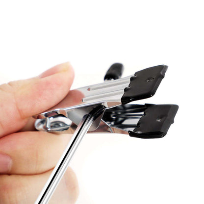 Space-Saving Pants Hanger - image 7