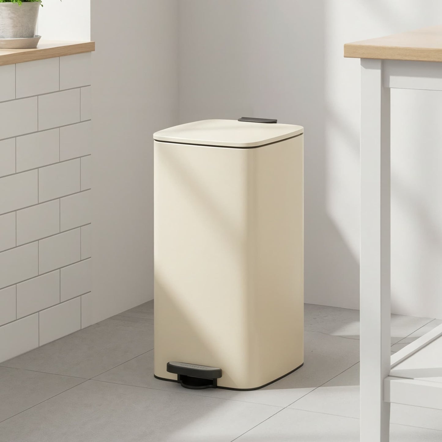 Trash Can, 8-Gallon Trash Bin, Stainless Steel Kitchen Garbage Can - image 20