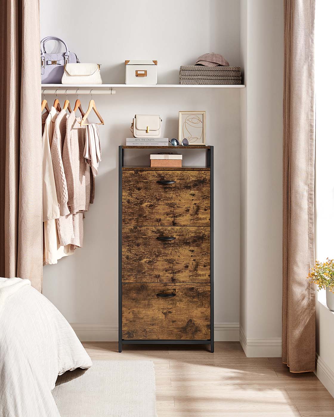 Shoe Cabinet With 3 Flip Doors - image 2