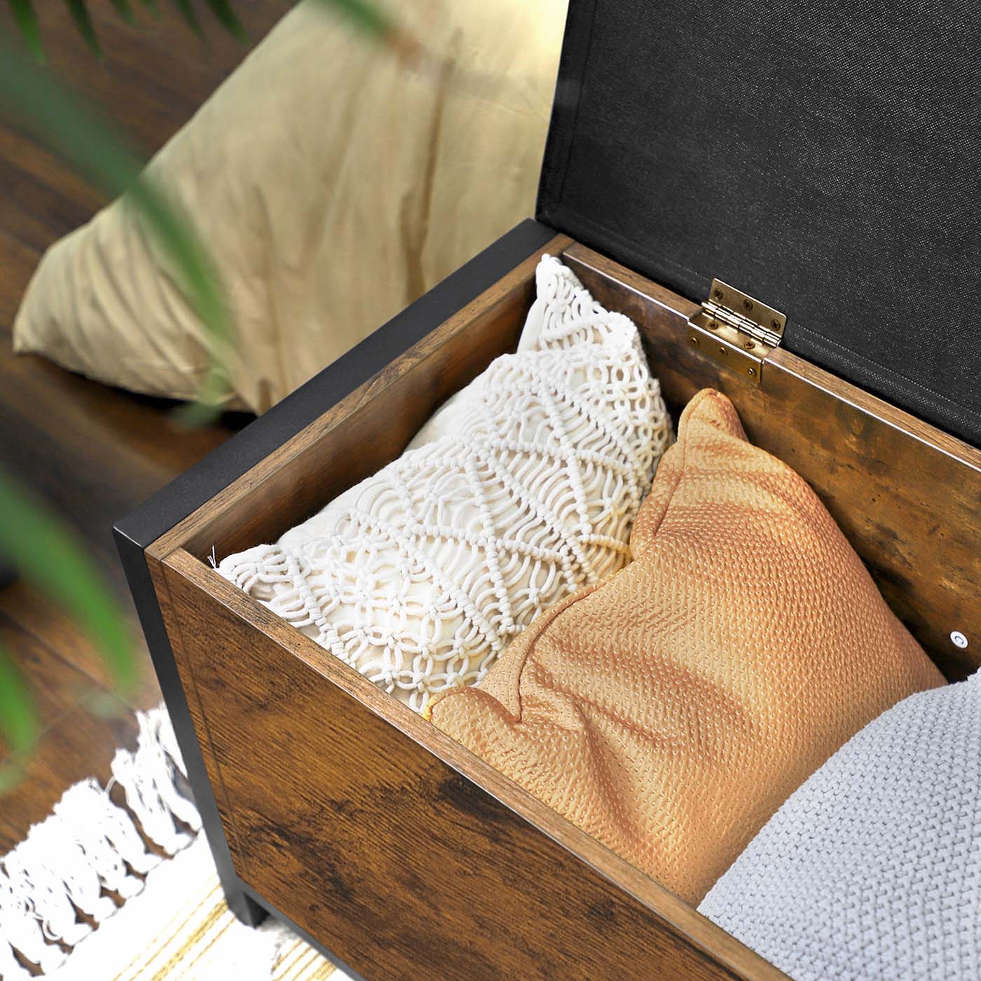 Flip Top Storage Bench - image 6