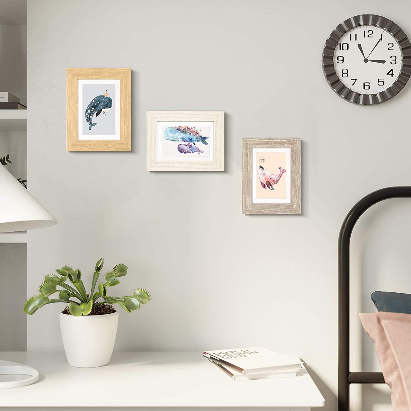 3 Picture Frames Set - image 4