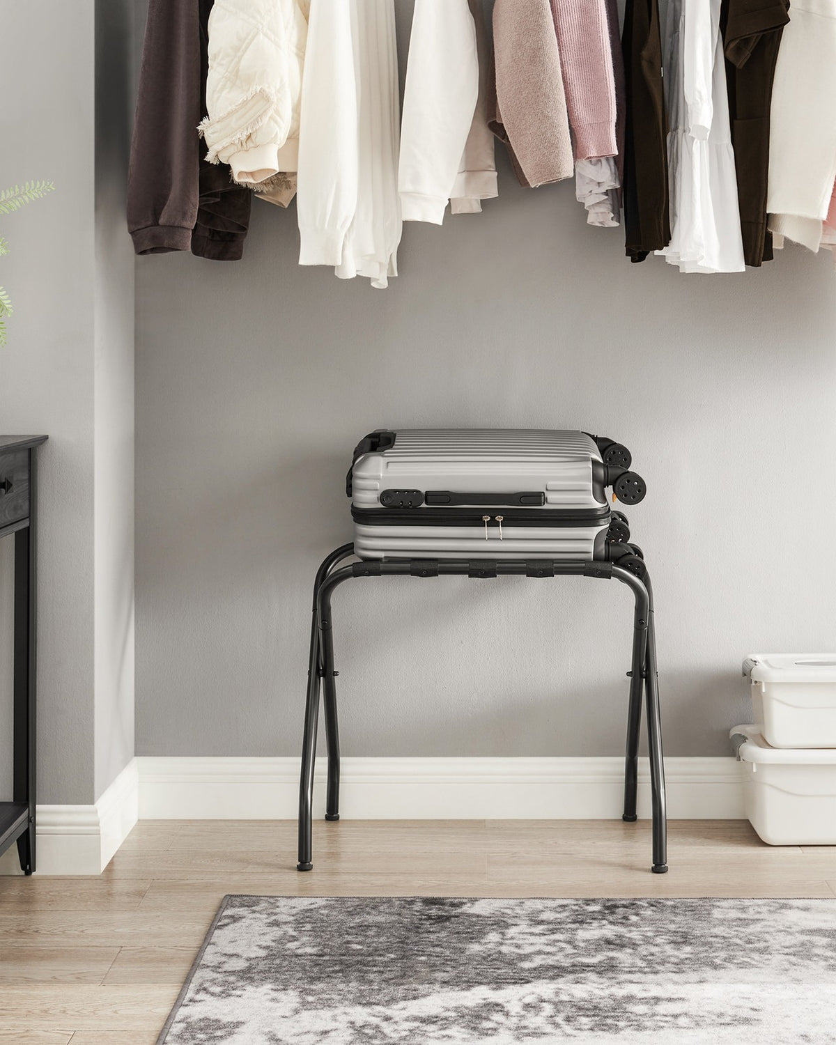 HELENA Metal Folding Luggage Rack