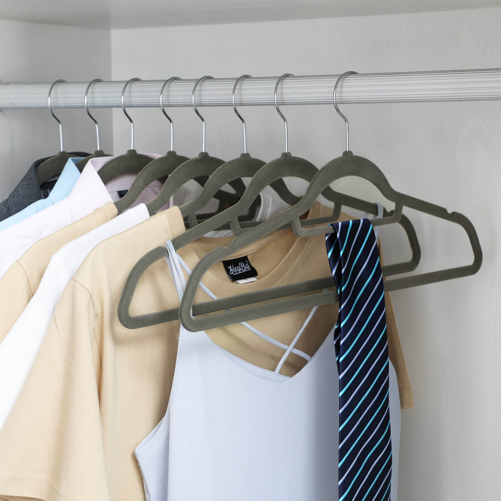 Velvet Clothes Hangers - image 4