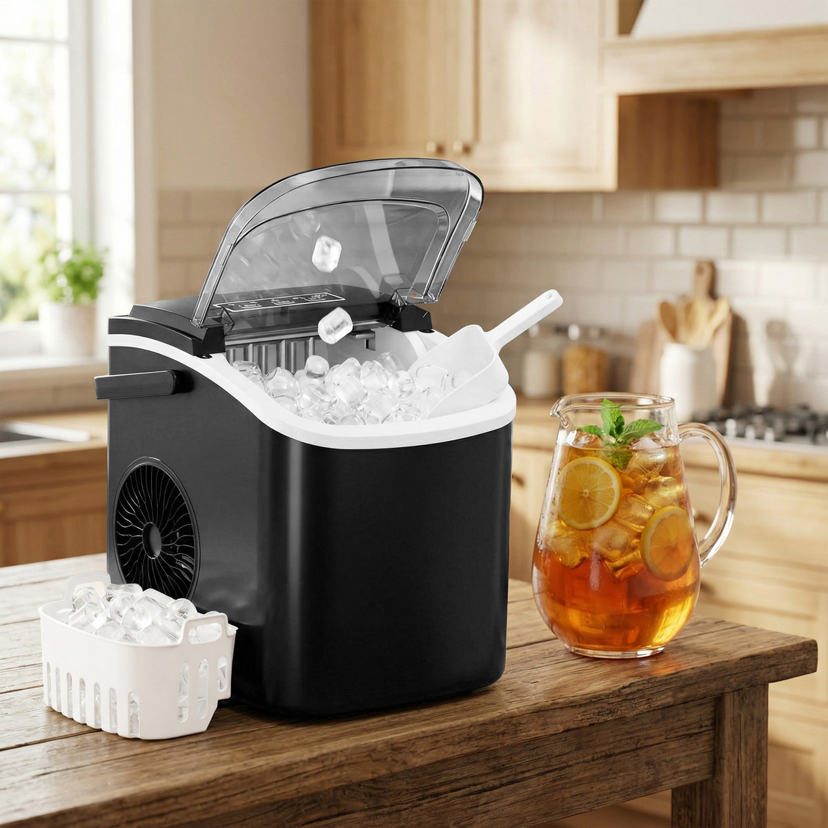 Black Portable Ice Maker with Self-Cleaning Function