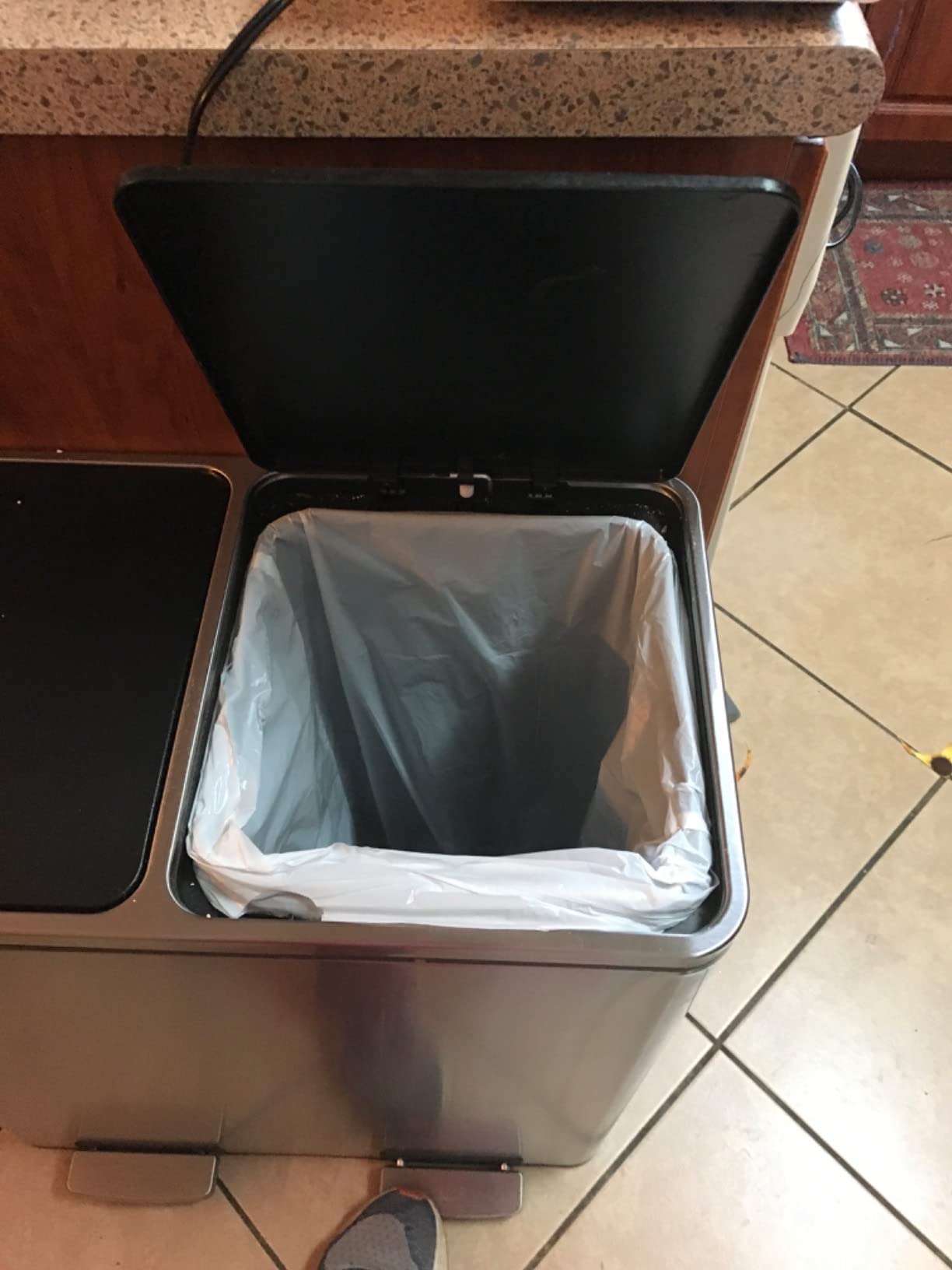 Drawstring Trash Bags, Custom-Fit, 8.5 Gallon Garbage Bags for 16 Gallon Dual Trash Can