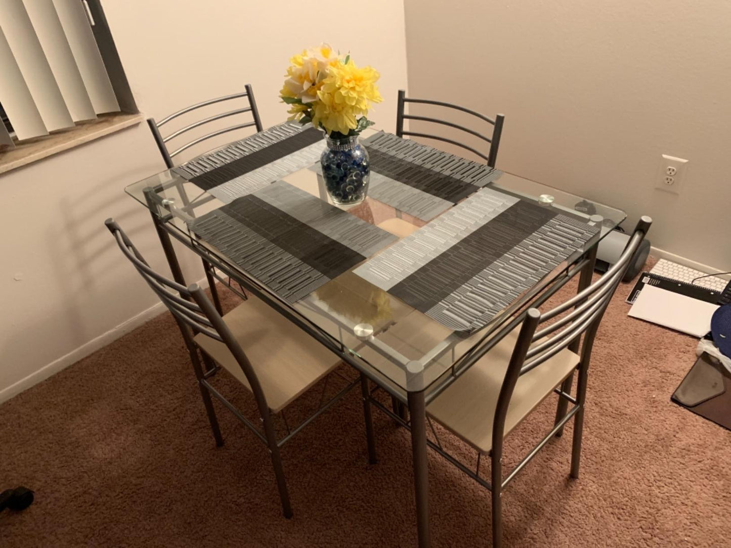 Glass top Dining Table with 4 Chairs [4 Placemats Included-] Silver X-Large