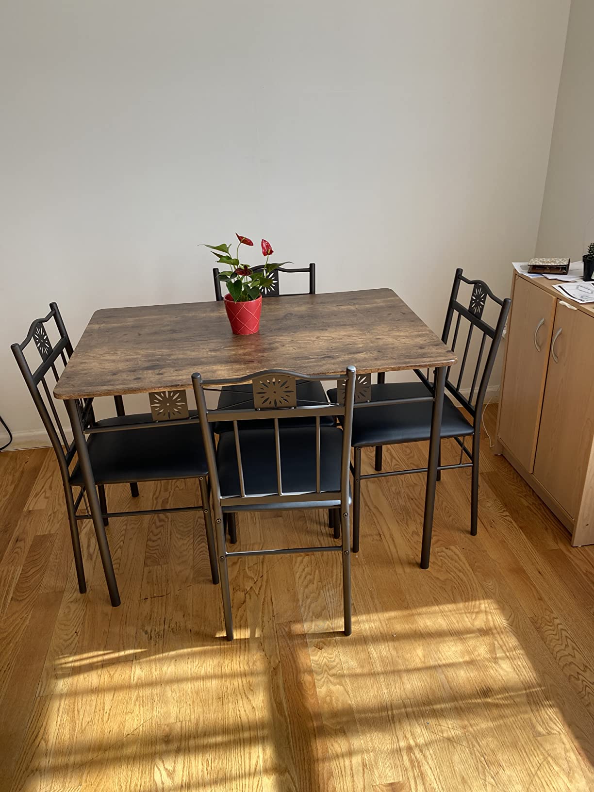 Glass top Dining Table with 4 Chairs [4 Placemats Included-] Silver X-Large