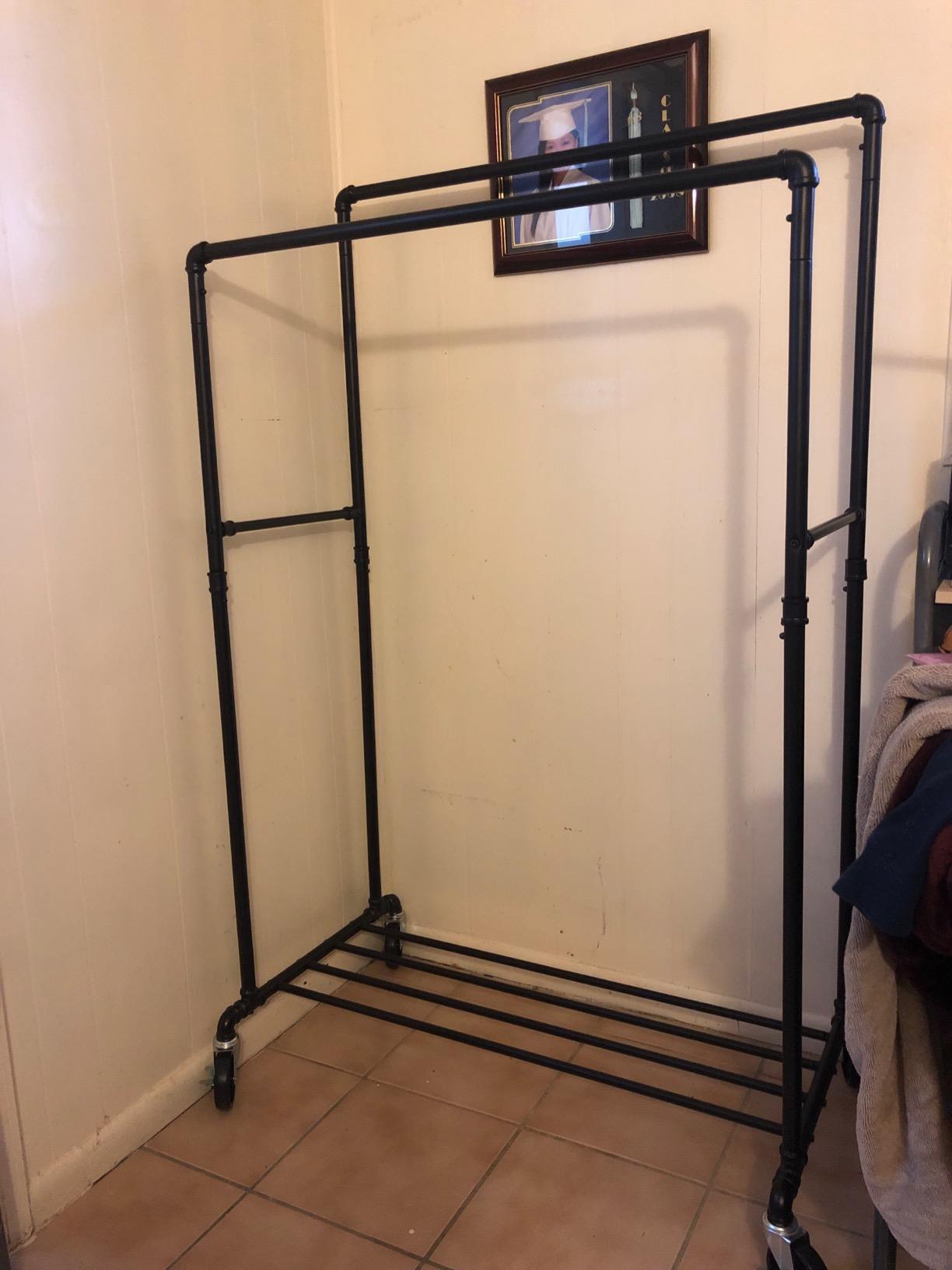 Black Clothes Rack on Wheels with 2 Rails - HWLEXTRA