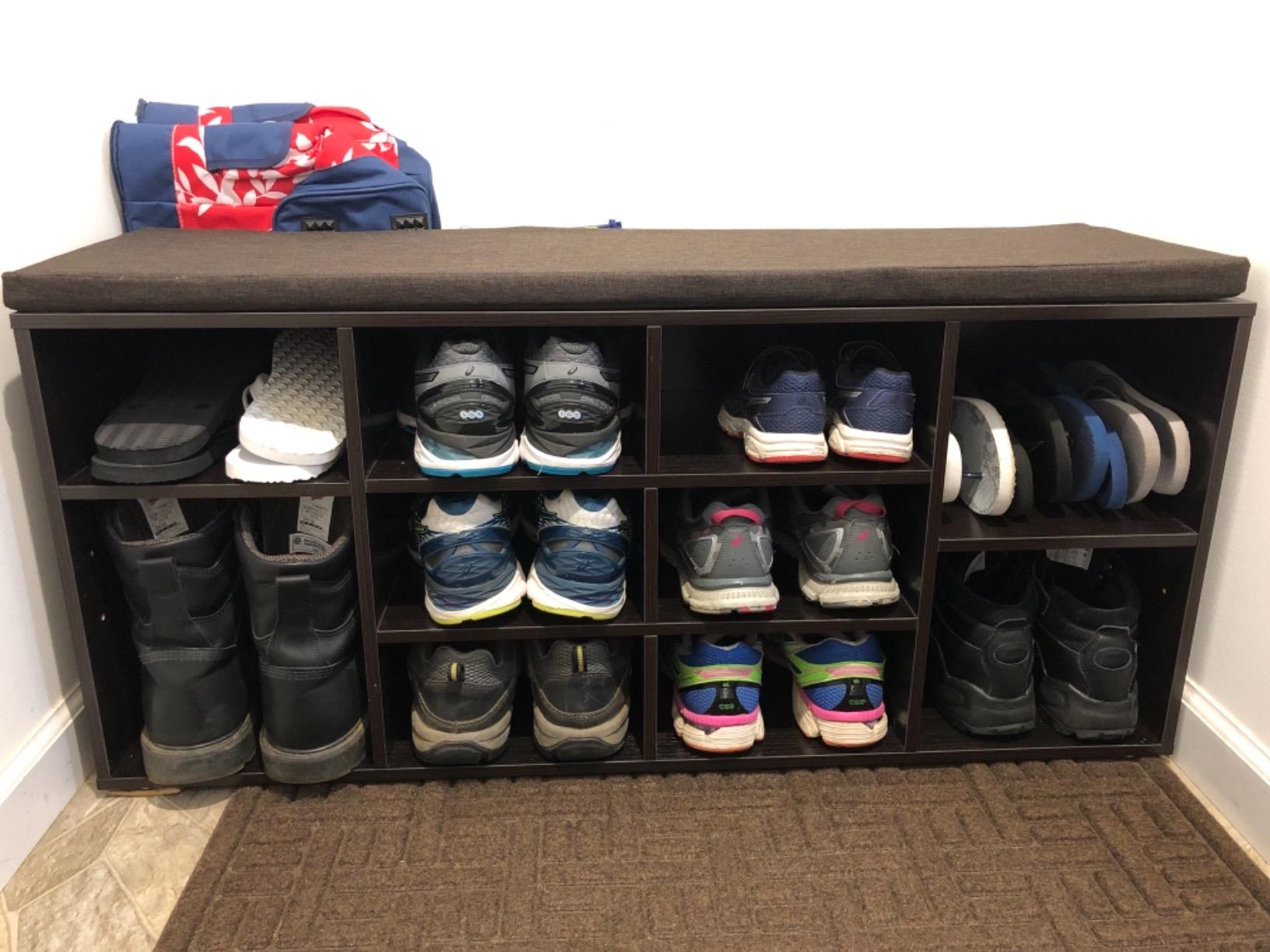 Cubbie Shoe Storage Bench with Cushion - HWLEXTRA
