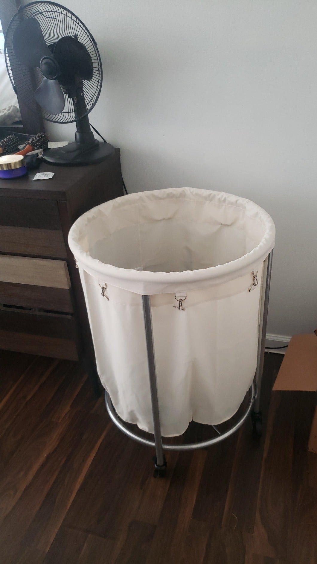 Round Laundry Cart - HWLEXTRA