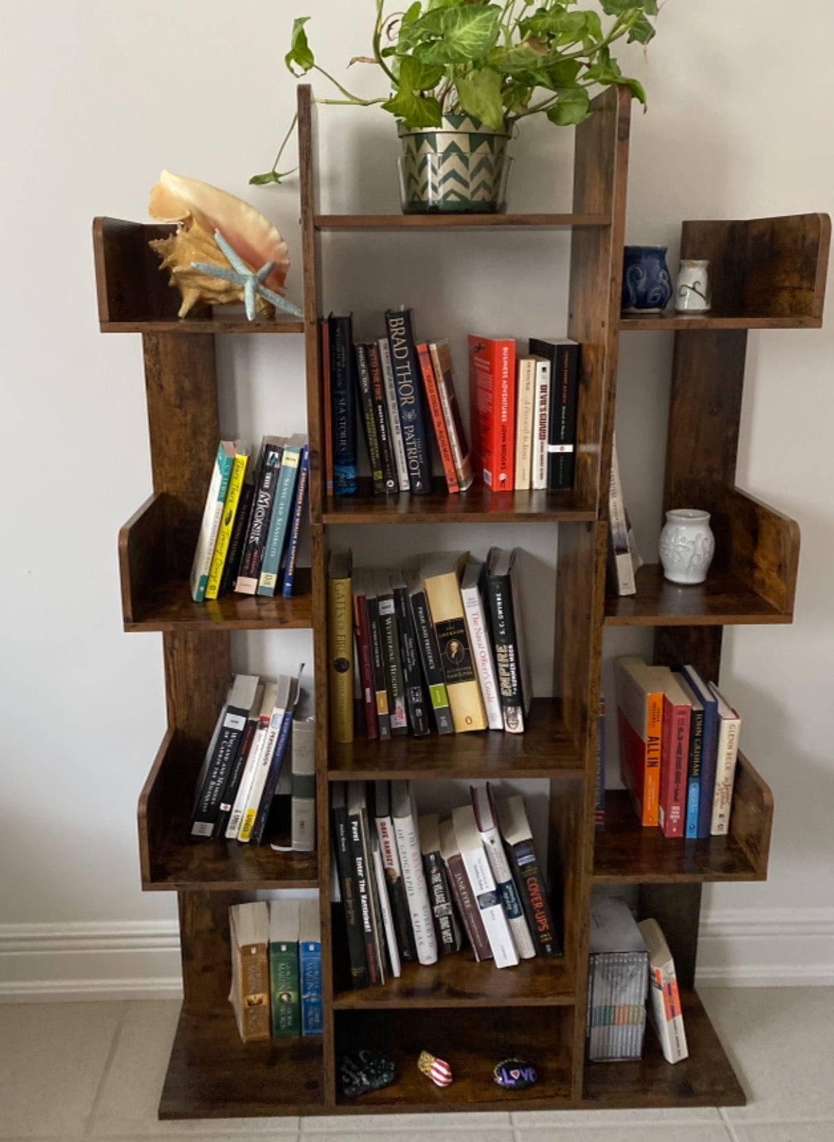 VASAGLE Bookcase, Tree-Shaped Bookshelf with 8 Storage Shelves, Rustic Brown