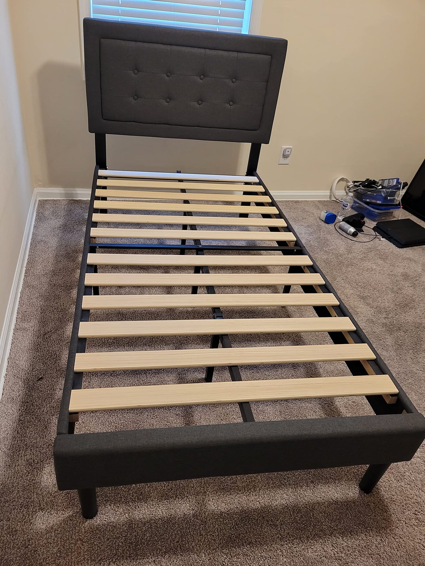 Twin Size Upholstered Platform Bed /Mattress Foundation with Height Adjustable Headboard