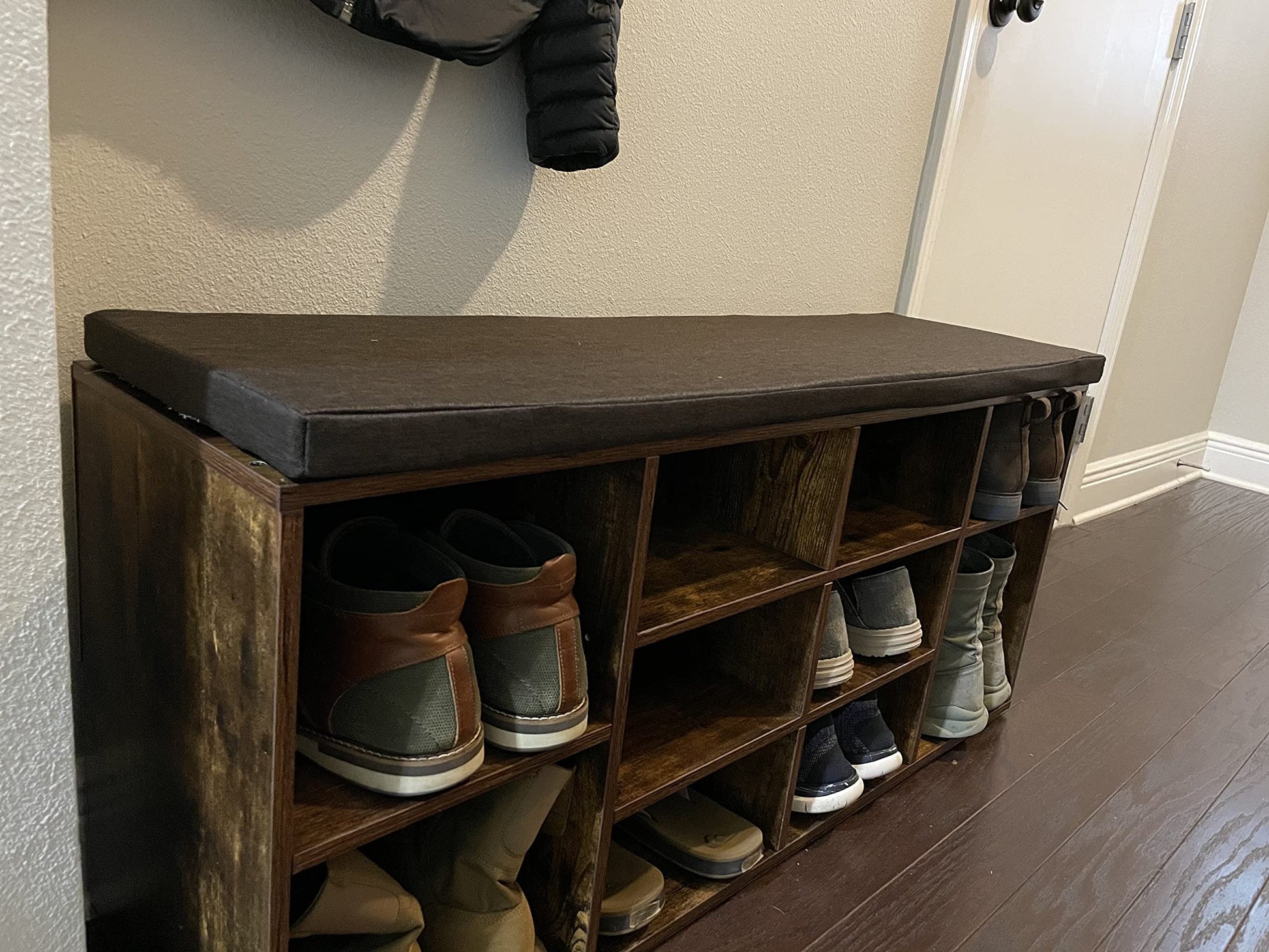 Cubbie Shoe Cabinet Storage Bench with Cushion, Adjustable Shelves, Holds up to 440lb - HWLEXTRA 