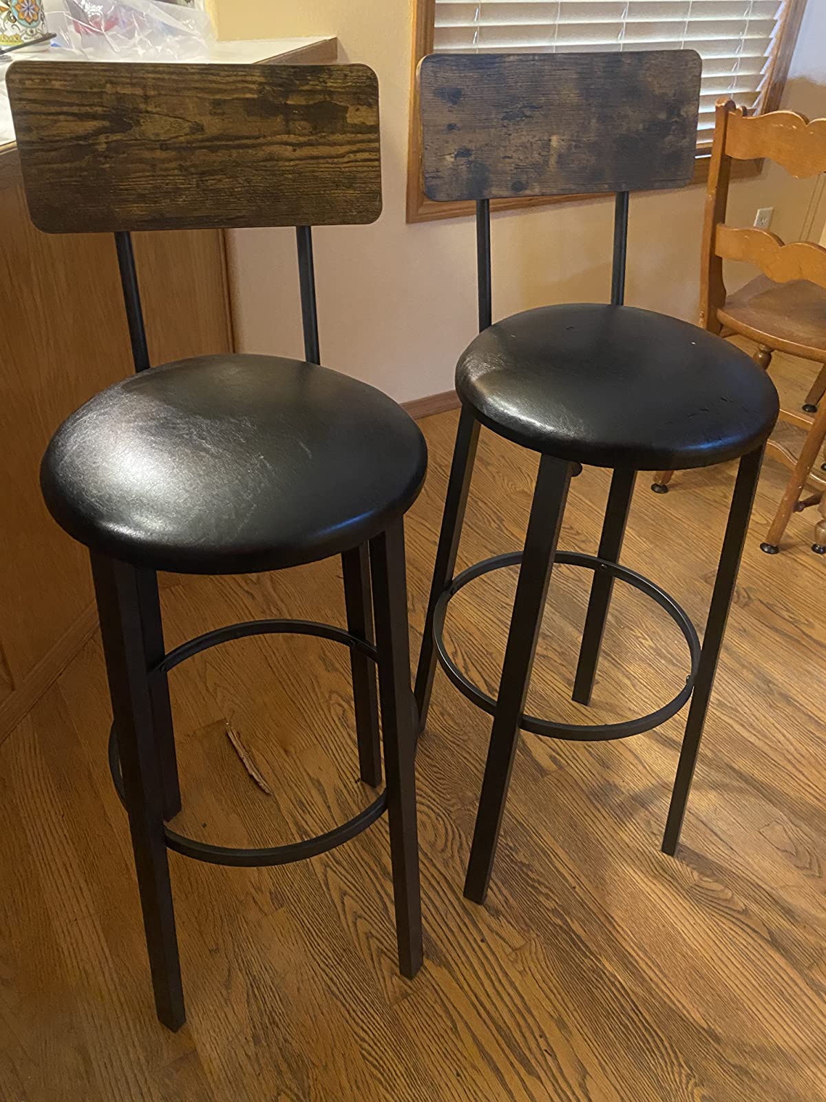 Bar Stools, Set of 2 PU Upholstered Breakfast Stools, 15.4 x 15.4 x 39.4 Inches